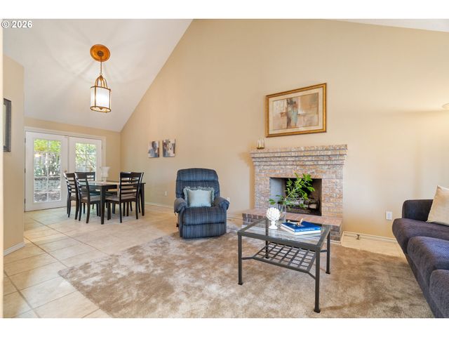 12295 Sw Anton Dr, Portland, OR 97223