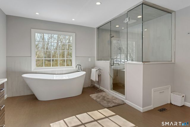 43 Ridgecrest Road, Stamford, CT 06903