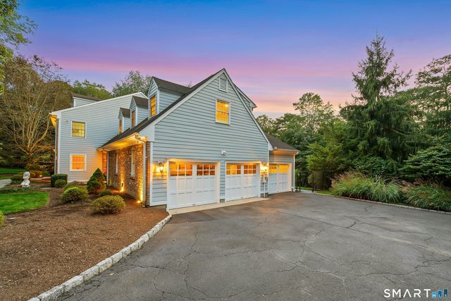 43 Ridgecrest Road, Stamford, CT 06903