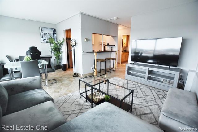 555 E William Street 15J, Ann Arbor, MI 48104