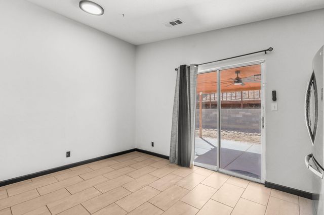 923 Chuckar Drive SW, Albuquerque, NM 87121