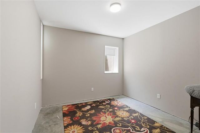 10308 Wenonga Lane, Leawood, KS 66206