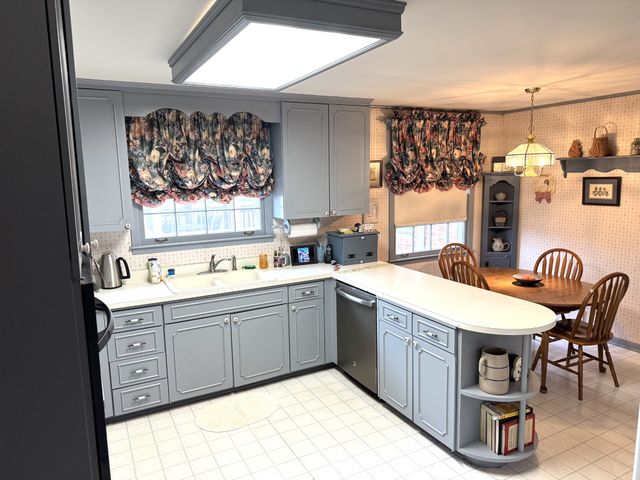 516 Meadowlark Ln, Brentwood, TN 37027