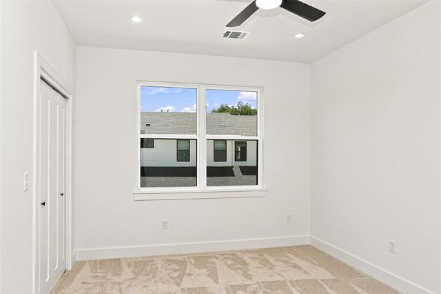 1500 Sylvan Glade A, Austin, TX 78745