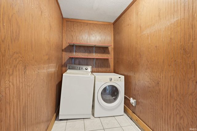 924 Saint Marys Avenue, Fort Wayne, IN 46808