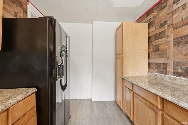 924 Saint Marys Avenue, Fort Wayne, IN 46808