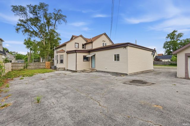 924 Saint Marys Avenue, Fort Wayne, IN 46808