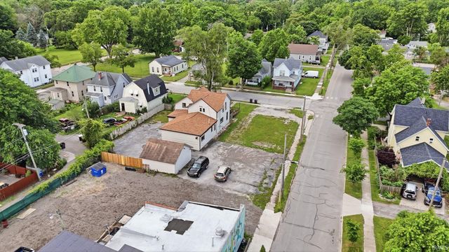 924 Saint Marys Avenue, Fort Wayne, IN 46808