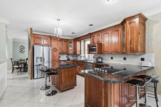 2014 Rumson Drive, Arlington, TX 76006