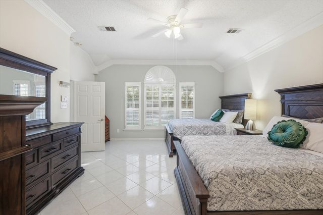 2014 Rumson Drive, Arlington, TX 76006