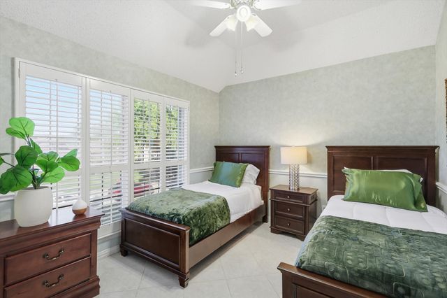 2014 Rumson Drive, Arlington, TX 76006