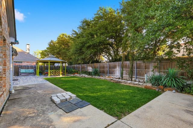 2014 Rumson Drive, Arlington, TX 76006