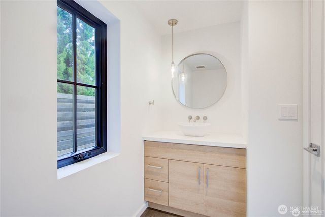 4608 NE 47th Street, Seattle, WA 98105