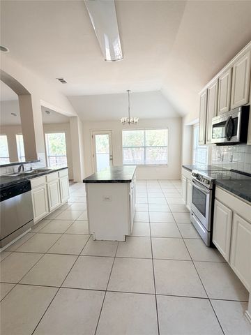 413 Rock Meadow Trail, Mansfield, TX 76063