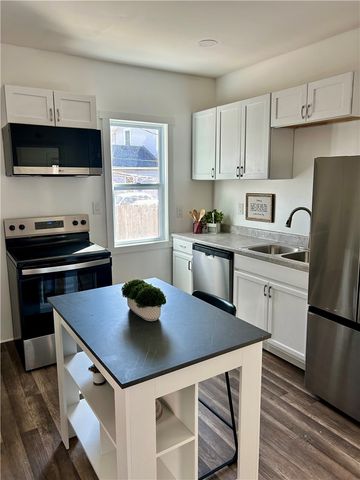 24 Bloomfield Place, Rochester, NY 14620