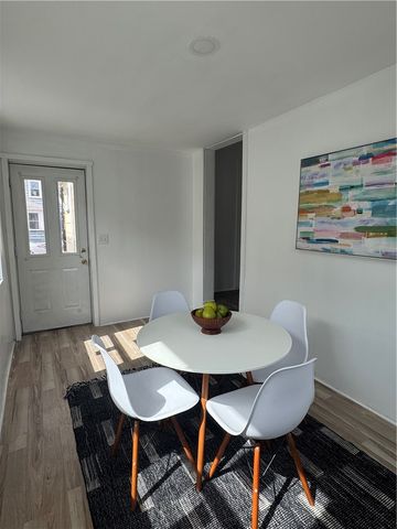 24 Bloomfield Place, Rochester, NY 14620