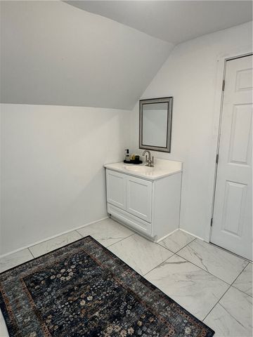 24 Bloomfield Place, Rochester, NY 14620