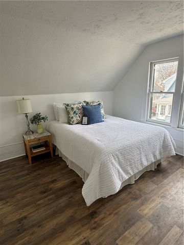 24 Bloomfield Place, Rochester, NY 14620