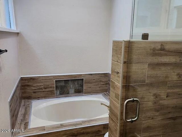 4615 E MONTE Way E, Phoenix, AZ 85044