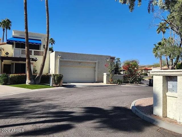 4615 E MONTE Way E, Phoenix, AZ 85044