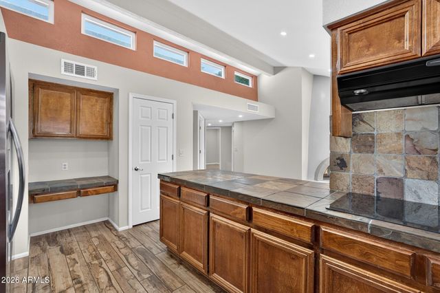 4615 E MONTE Way, Phoenix, AZ 85044