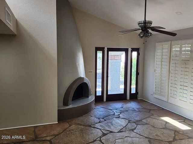 4615 E MONTE Way E, Phoenix, AZ 85044