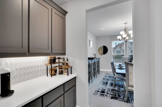 4605 Rambler Way, Midlothian, TX 76065