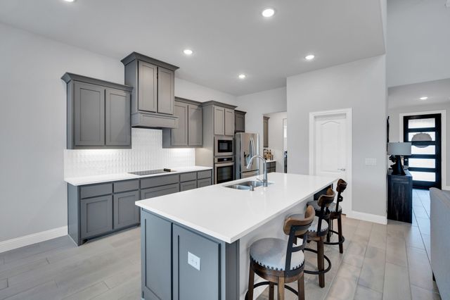 4605 Rambler Way, Midlothian, TX 76065