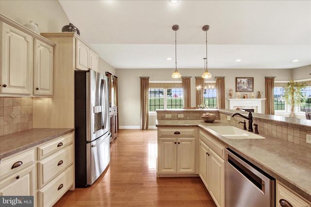 848 CAMBRIDGE DR, Manheim, PA 17545