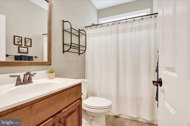 848 CAMBRIDGE DR, Manheim, PA 17545