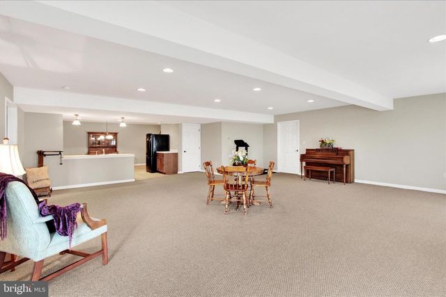 848 CAMBRIDGE DR, Manheim, PA 17545
