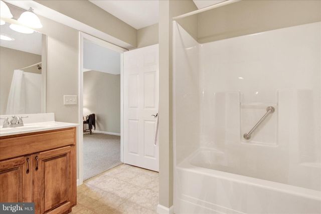 848 CAMBRIDGE DR, Manheim, PA 17545