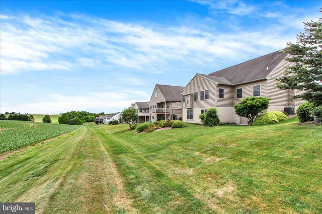 848 CAMBRIDGE DR, Manheim, PA 17545
