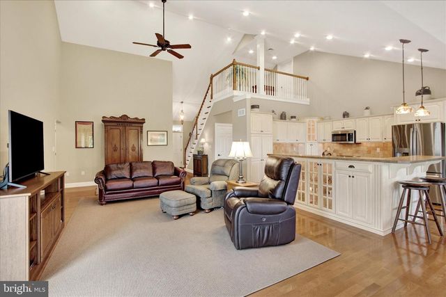 848 CAMBRIDGE DR, Manheim, PA 17545