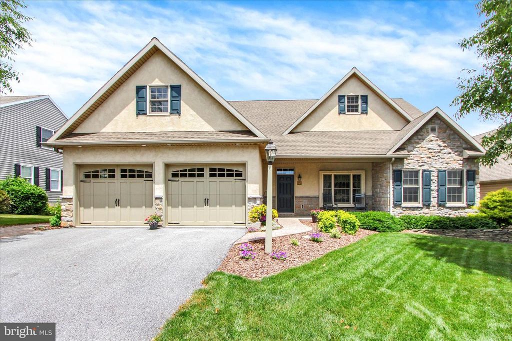 848 CAMBRIDGE DR, Manheim, PA 17545