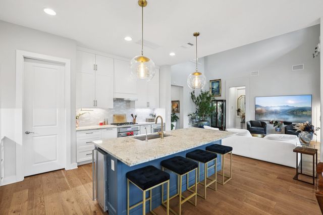 101 Cascading Water PL, Austin, TX 78734