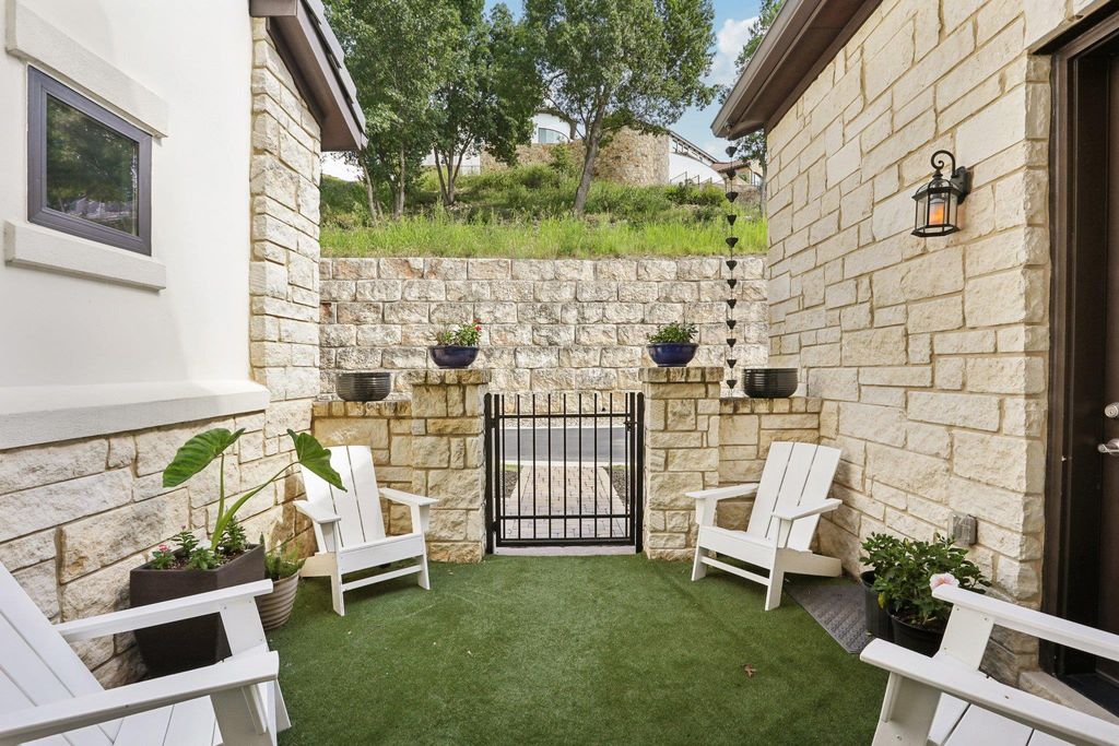 101 Cascading Water PL, Austin, TX 78734