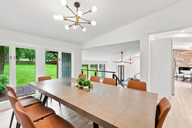 W3552 Wildwood DRIVE, Lake Geneva, WI 53147