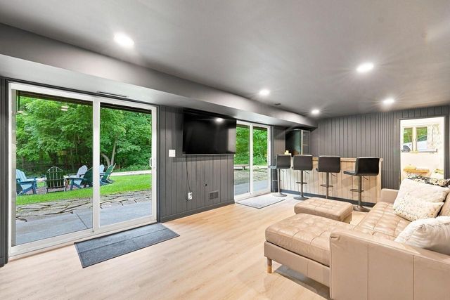 W3552 Wildwood DRIVE, Lake Geneva, WI 53147