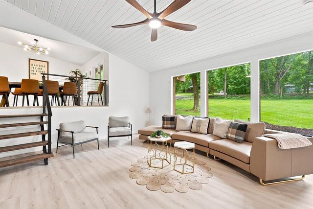 W3552 Wildwood DRIVE, Lake Geneva, WI 53147
