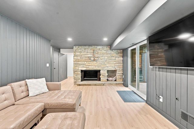 W3552 Wildwood DRIVE, Lake Geneva, WI 53147