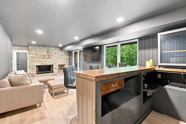 W3552 Wildwood DRIVE, Lake Geneva, WI 53147