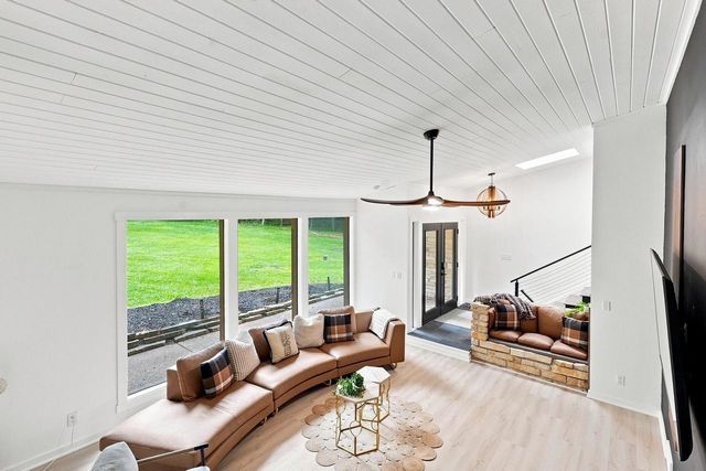 W3552 Wildwood DRIVE, Lake Geneva, WI 53147