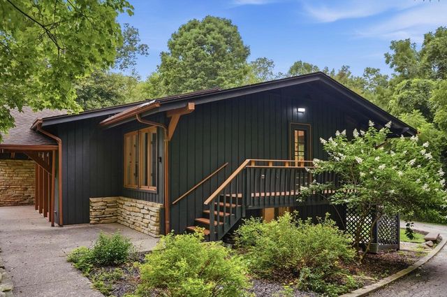 W3552 Wildwood DRIVE, Lake Geneva, WI 53147