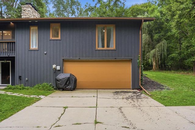 W3552 Wildwood DRIVE, Lake Geneva, WI 53147
