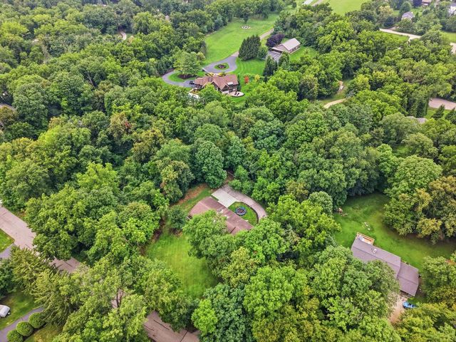 W3552 Wildwood DRIVE, Lake Geneva, WI 53147