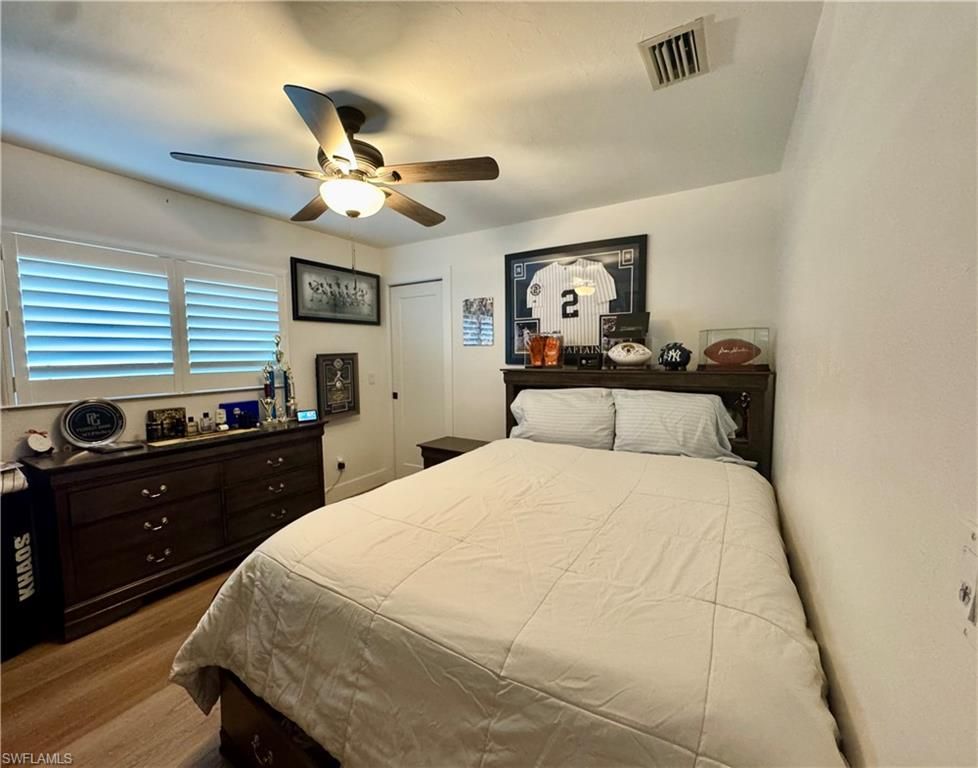 Image 16 of property listing at 5241 SW 2nd PL, Cape Coral, FL 33914