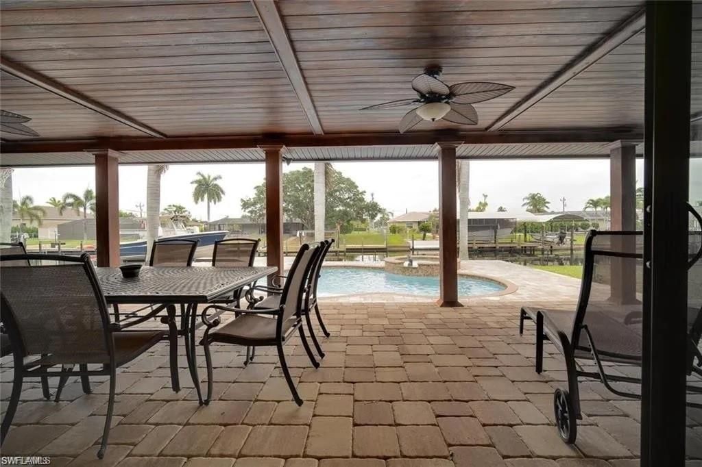 Image 18 of property listing at 5241 SW 2nd PL, Cape Coral, FL 33914