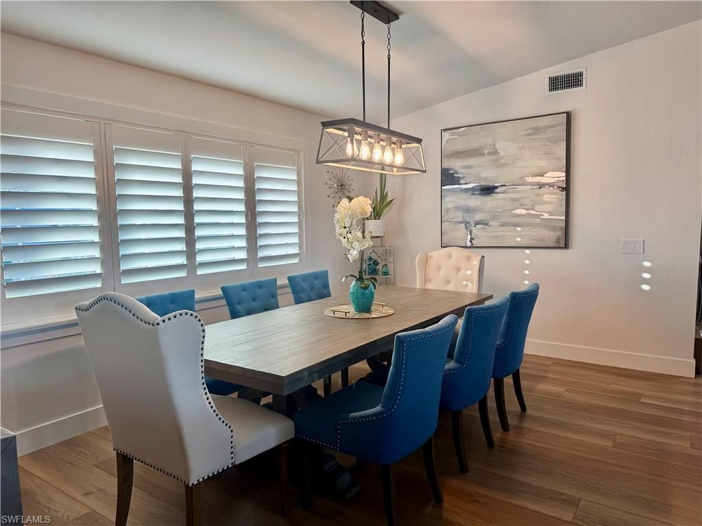 Image 7 of property listing at 5241 SW 2nd PL, Cape Coral, FL 33914