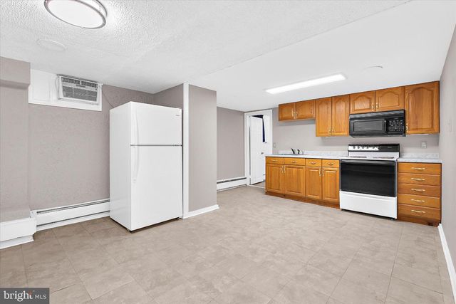 8421 SPRING RD, Pasadena, MD 21122